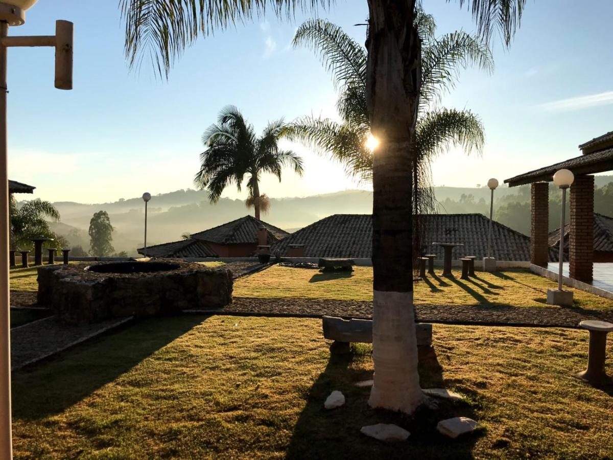 Pousada Vale Das Maritacas Monte Alegre do Sul Eksteriør bilde